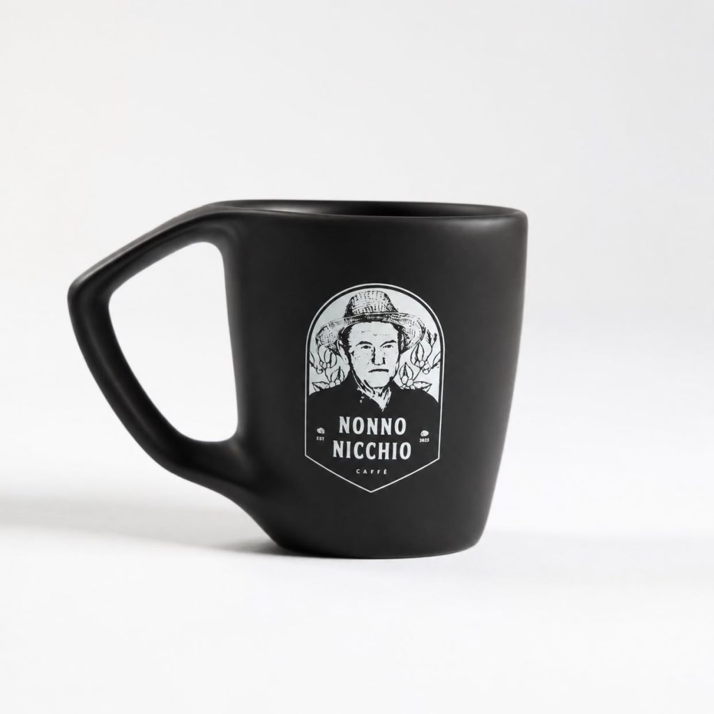 caneca preta frente